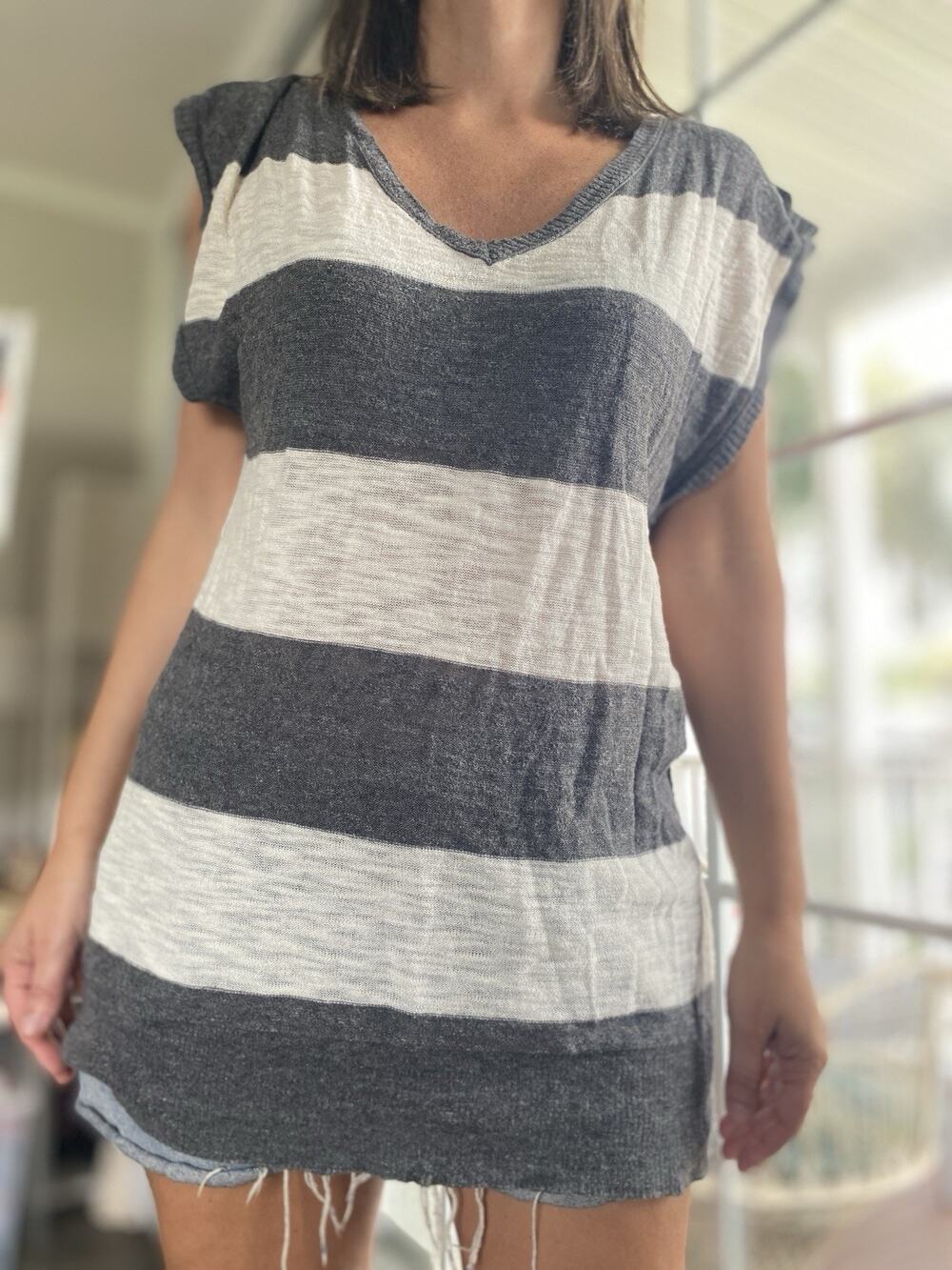 Free People V-Neck Short Sleeve Striped Knit Top Gray White Women’s XS